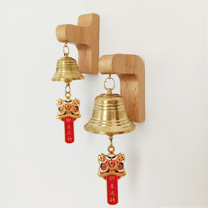 Home Decor Solid Wood Copper Bell Pendant with Magnetic Lion To Operate Wind Chimes, Home Reminders Doorbells Housewarming Gifts