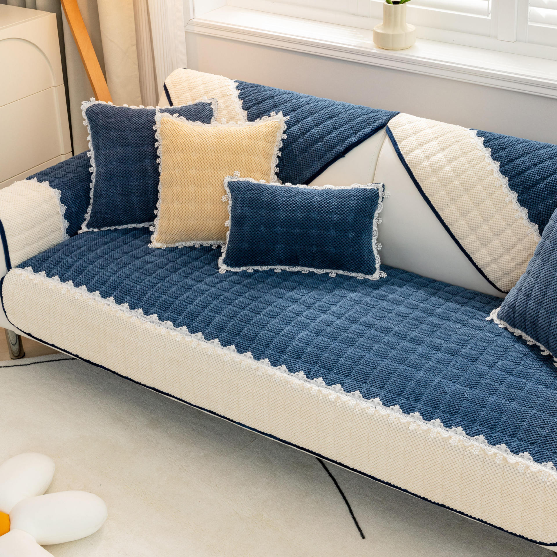 

Подушка для дивана, бархатная, универсальная плюшевая подушка на четыре сезона, нескользящий чехол для дивана, тканевый чехол на спинку, зима 70*70cm