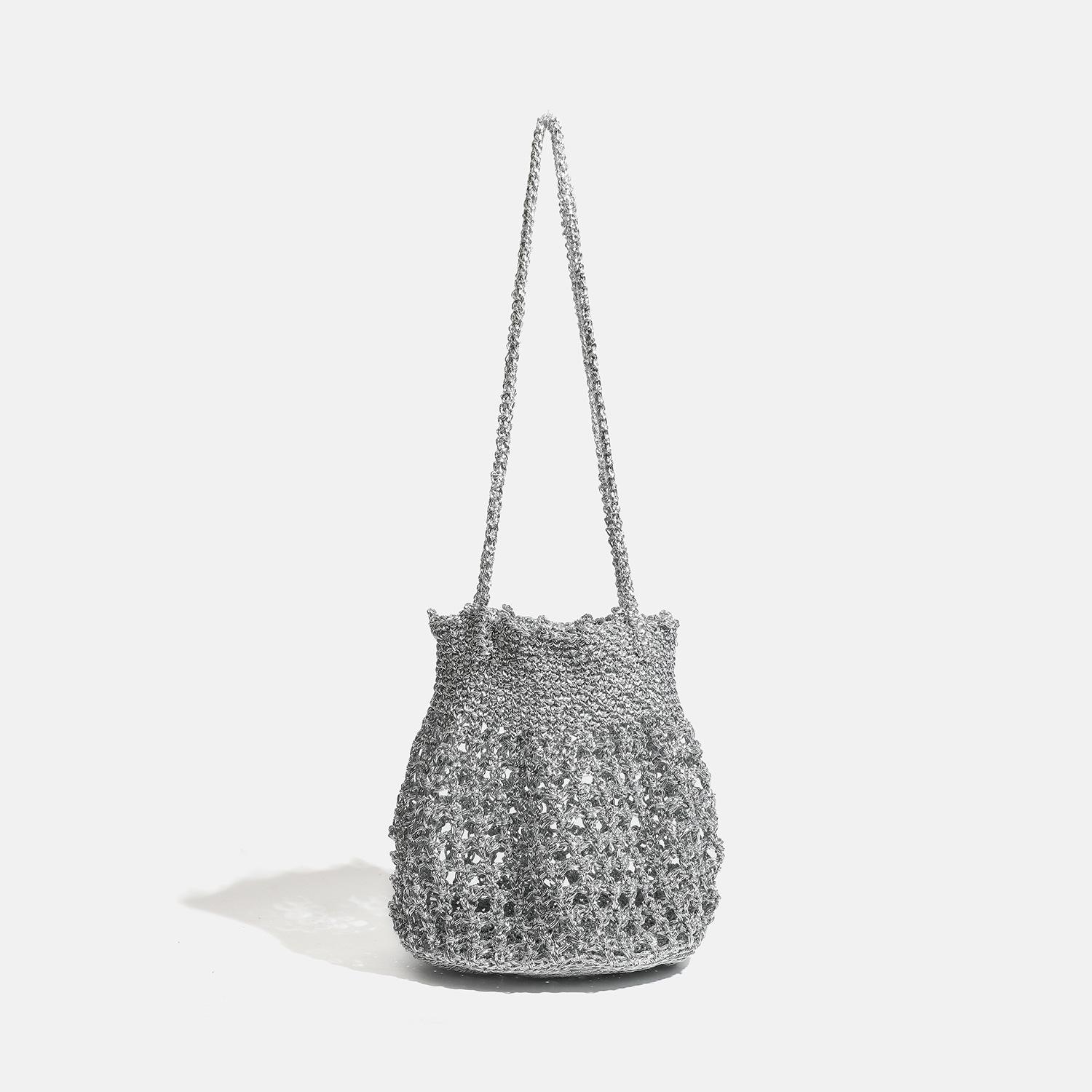 

Niche Handmade Crochet Woven Bag with High-end Feel, Hollowed Out Large Capacity Water Bucket Bag, Sparkling Silver Wire Shoulder Bag срібний