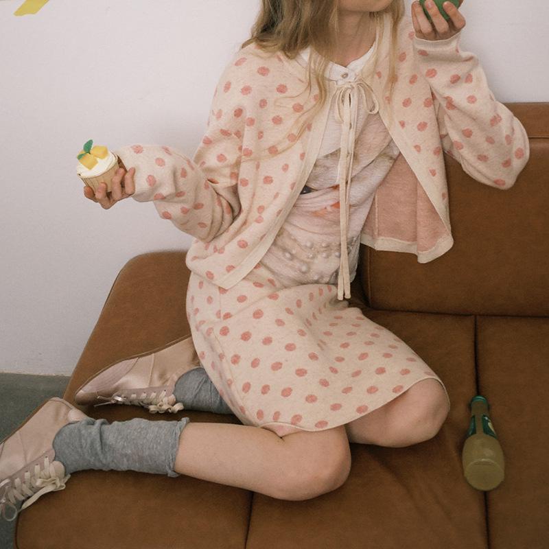 

Falling Cherry Blossom Peach Pink Jacquard Polka Dot Knit Cardigan & Skirt Set S