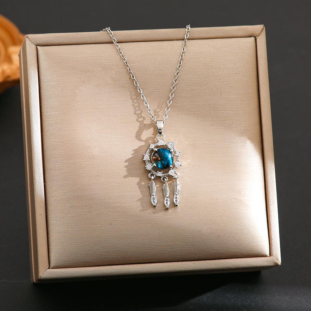 Women's Silver Titanium Steel Necklace with Micro-Inlaid Zircon - Elegant, Durable Clavicle Chain Jewelry