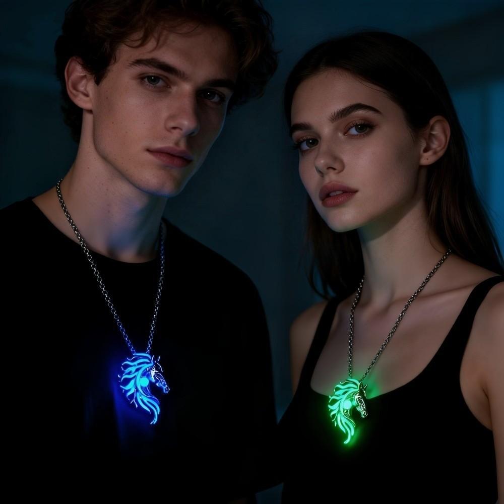Fashion Alloy Hiphop Rock Couple Chain Glow In The Dark Animal Luminous Horse Pendant Trendy Jewelry Glowing Necklace Unisex