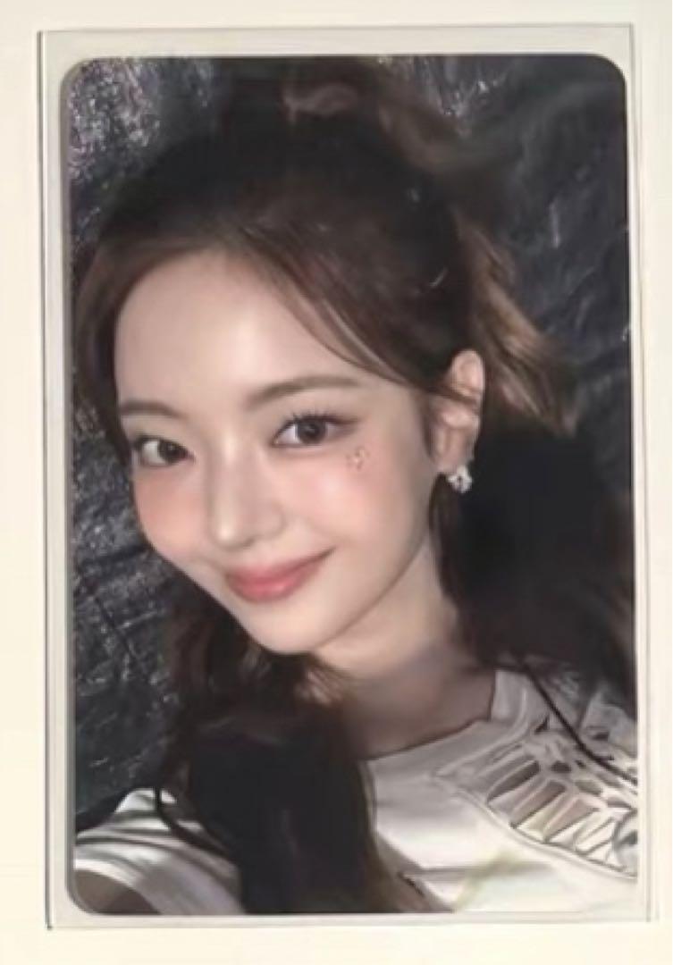 

[USED] itzy GOLD Starriver Chinese bonus trading card rear