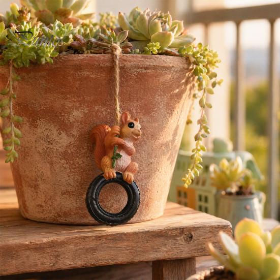 Waterproof Balcony Hanging Decor Squirrel On Tire Outdoor Ornament, Realistic Resin Figurine for Whimsical Tree Decoration Garden Patio Decoration,