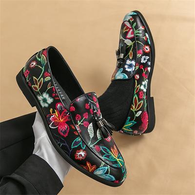 Fashion New Flower Tassels Patent Leather Casual Driving Shoes for Men Slip On Loafter Formal Wedding Dress Homecoming Zapatos