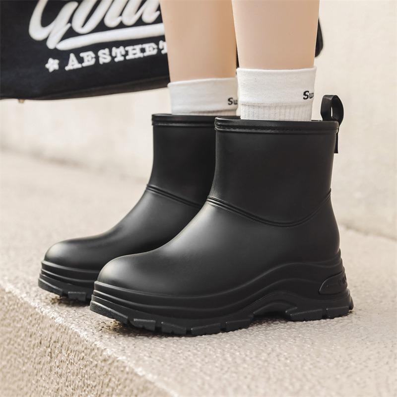 New rain shoes women's fashion outer wear platform rain boots short women's waterproof and non-slip water shoes in rainy days
