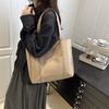 New Simple and Fashionable Solid Color Tote Underarm Shoulder Bag Retro Woven Pattern Large Capacity Casual Bag