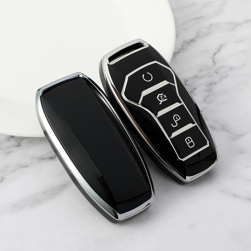 Silver Edge Key Case for BYD Models: Han EV, Qin Plus DMI, Song Pro, Yuan Max, Tang DMI, Dolphin, e2, e3, d1