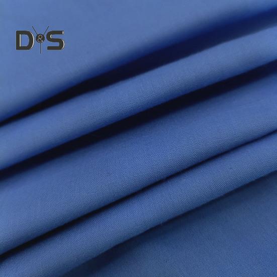 Bluzki pielęgniarskie z dekoltem w serek i krótkim rękawem, patchworkowe, kolorowe, kieszenie, guziki, dekolty, bluzki do chirurgii stomatologicznej, odzież robocza