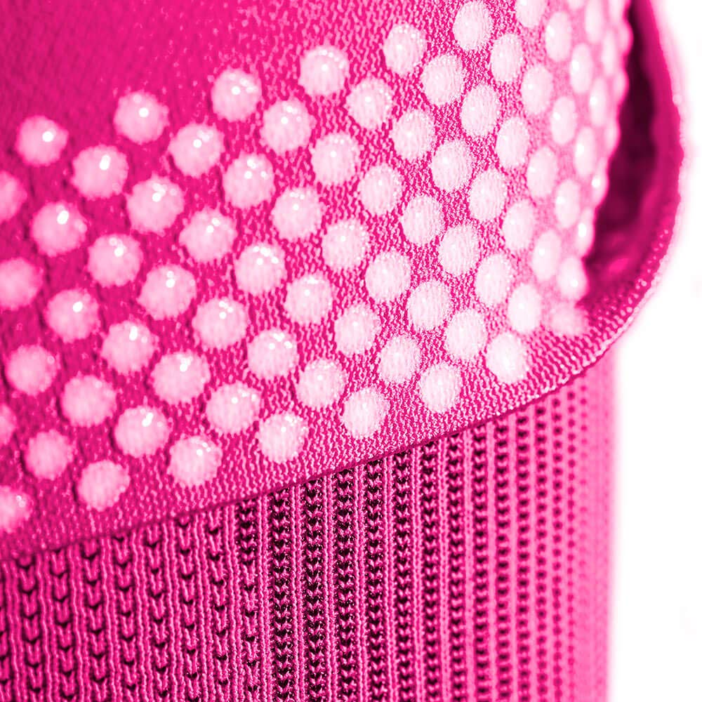 BAUERFEIND Sports Compression Sleeves Upper Sports Leg Sleeves for Made in Compression Reduces Muscle Vibration and Promotes Energy Leg, Thighs,