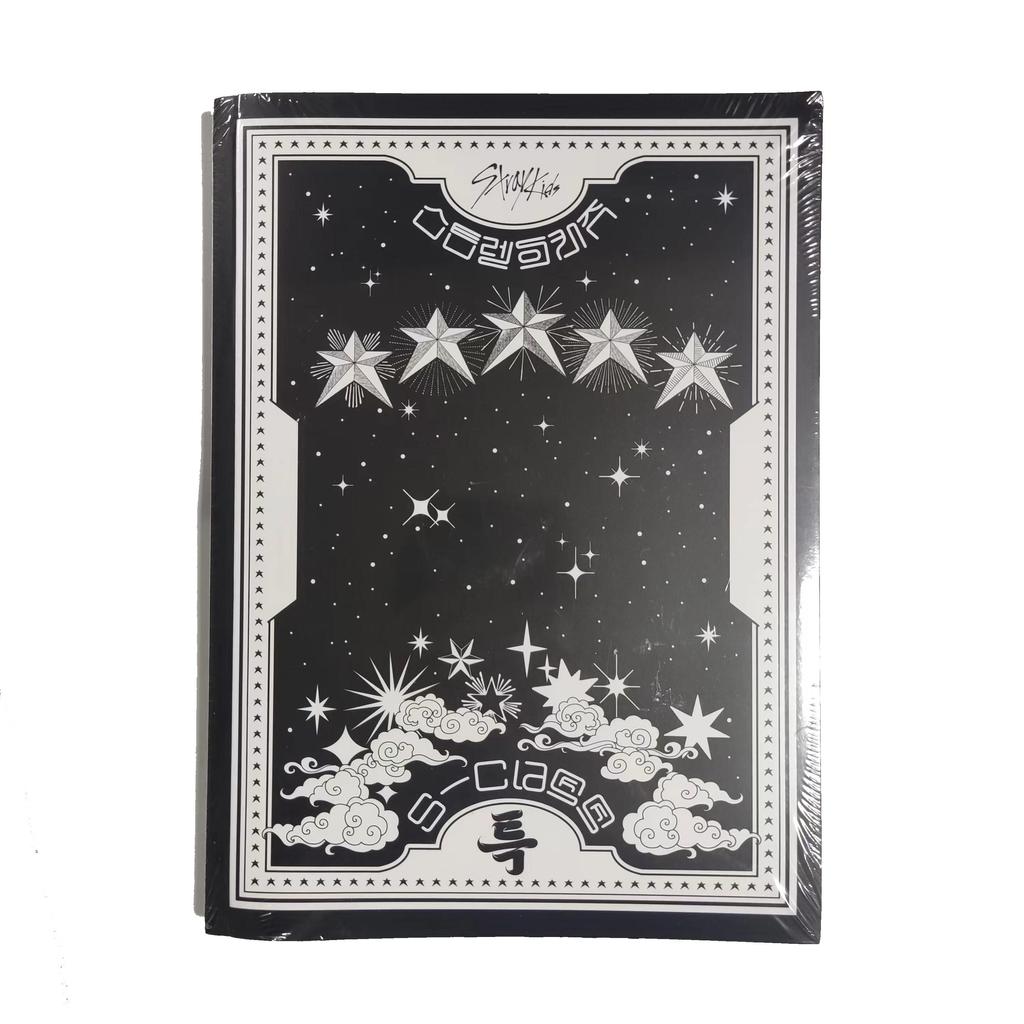 Album Stray Kids - [(5 STERNE)] 3. Album, mit 1 APG-Karte