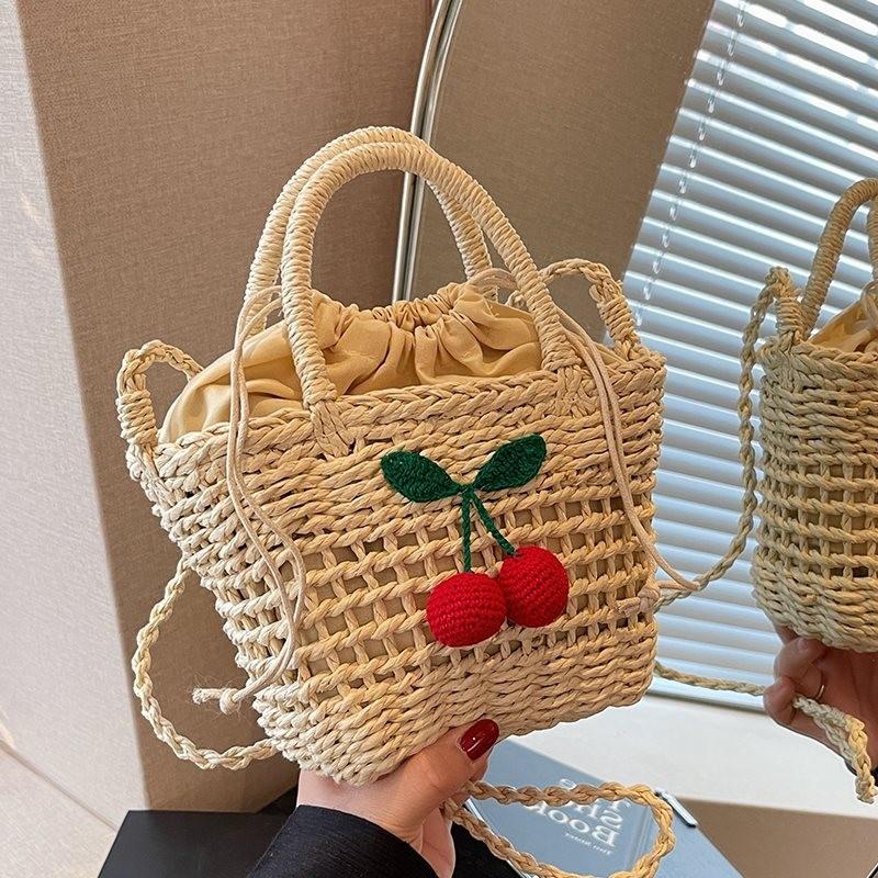 Elegant Summer Handwoven Bag For Women Stylish Rattan Crossbody Beach Tote