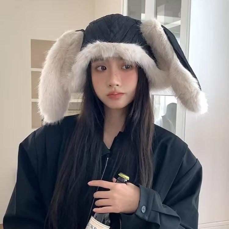 Sweet and Cool~ Two Wearing Cute Rabbit Ears Plush Hats for Women To Keep Warm In Winter, Fluffy Ear Protection, Flying Tide