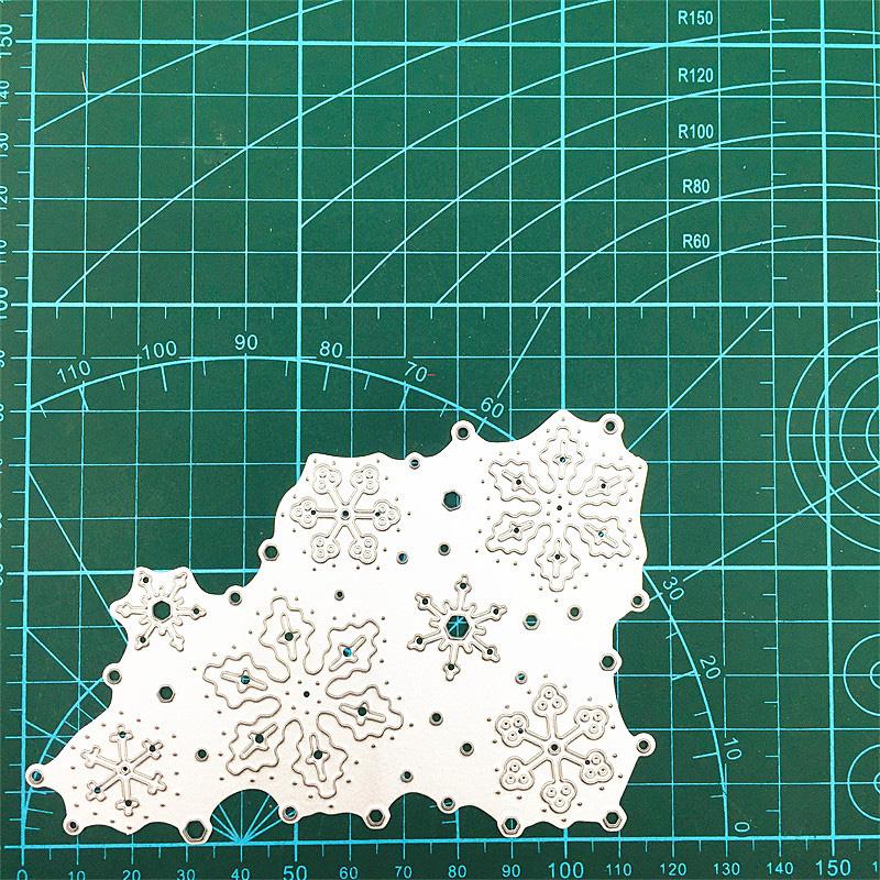 A Set of Snowflake Design Patterns Metal Cutting Die Stencil for DIY Scrapbooking Album Photo Embossing Paper Card Craft Decor