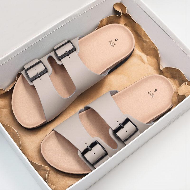 Fashion British Style Men Cork Slippers Fashion Casual Leather Outdoor Antiskid Sandals Summer Comfort Soft Bottom Flat Designer Shoes