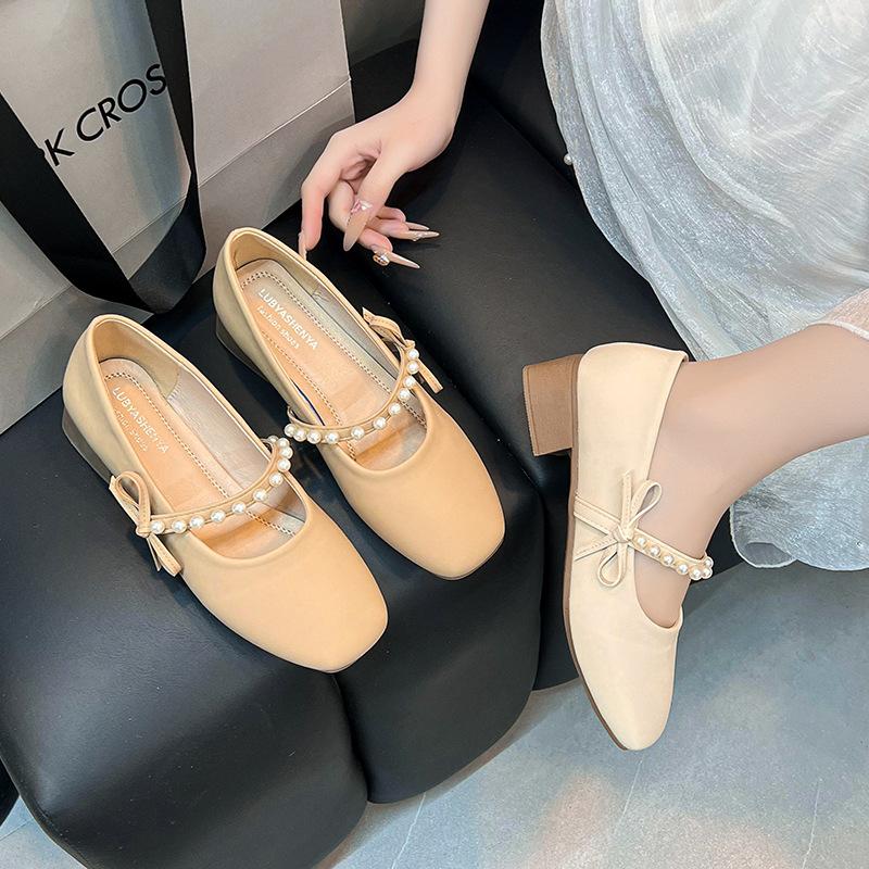 Mary Jane Single Shoes Women's Spring and Autumn 2025 New French Gentle Pearl Bow with Skirt Flat Beanie Shoes
