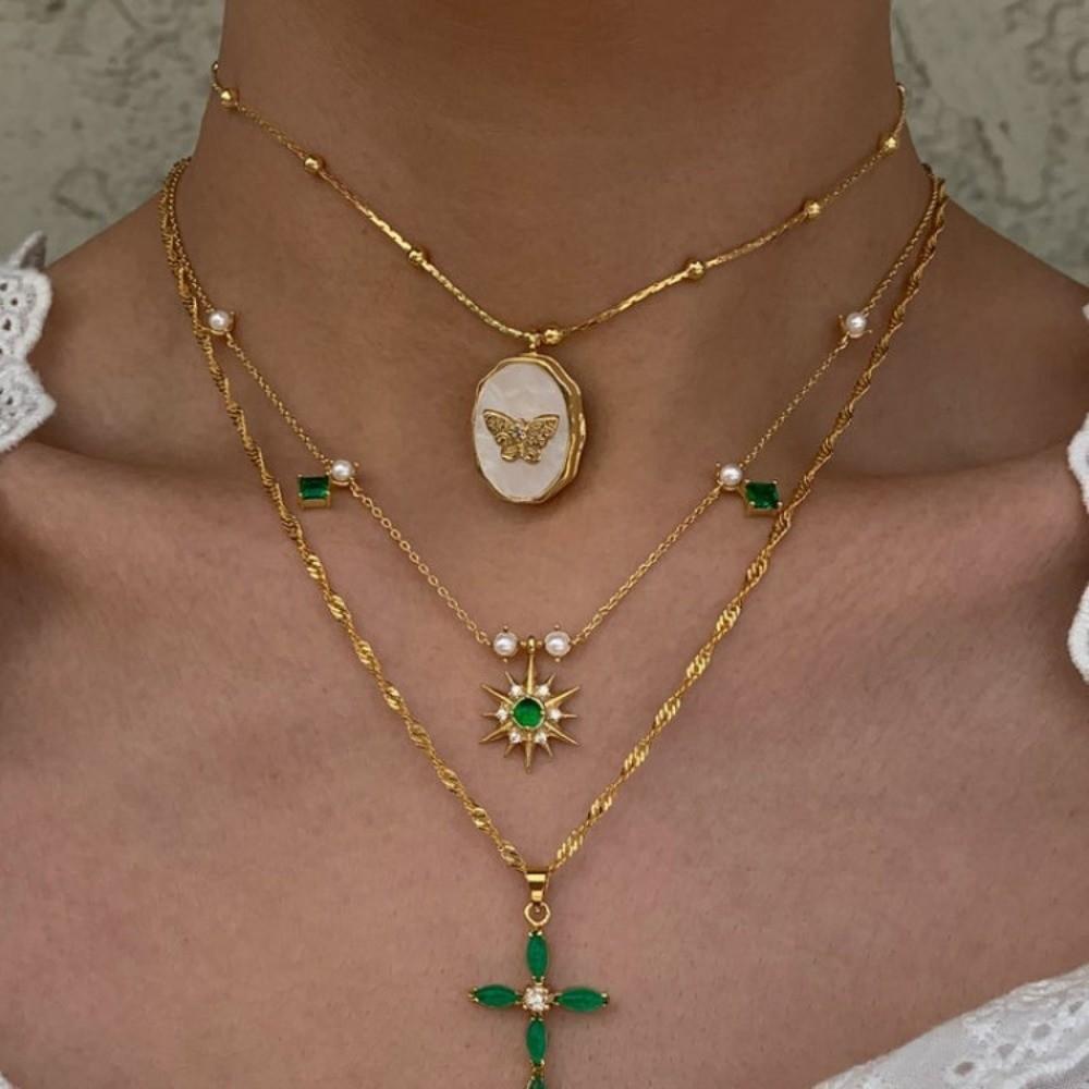 New Gold Butterfly Shell Necklace Retro Style Foldable Album Photo Frame Necklace Photo Holding Open Close Necklace Jewelry