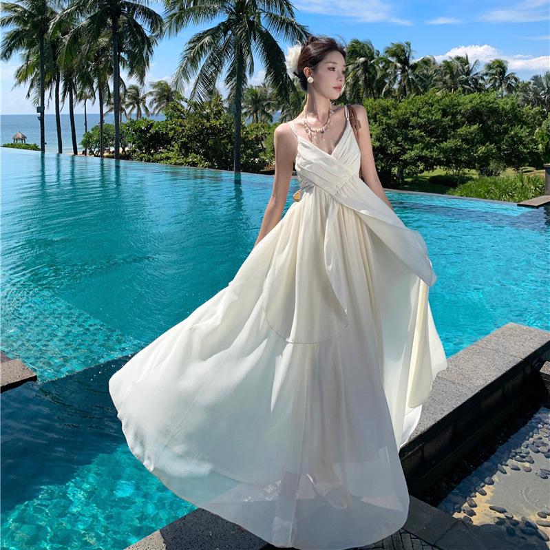 French retro pure desire style big skirt, suspender waist and thin irregular suspender fairy long skirt, super fairy vacation skirt