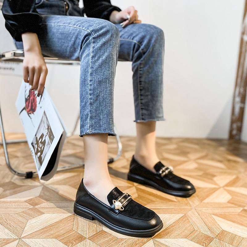 Plus Size 43 Women Loafers  New Fashion Style Metal Ring Buckle Pu Leather Slip -On Office Lady Shoes Big Size Woman Flats