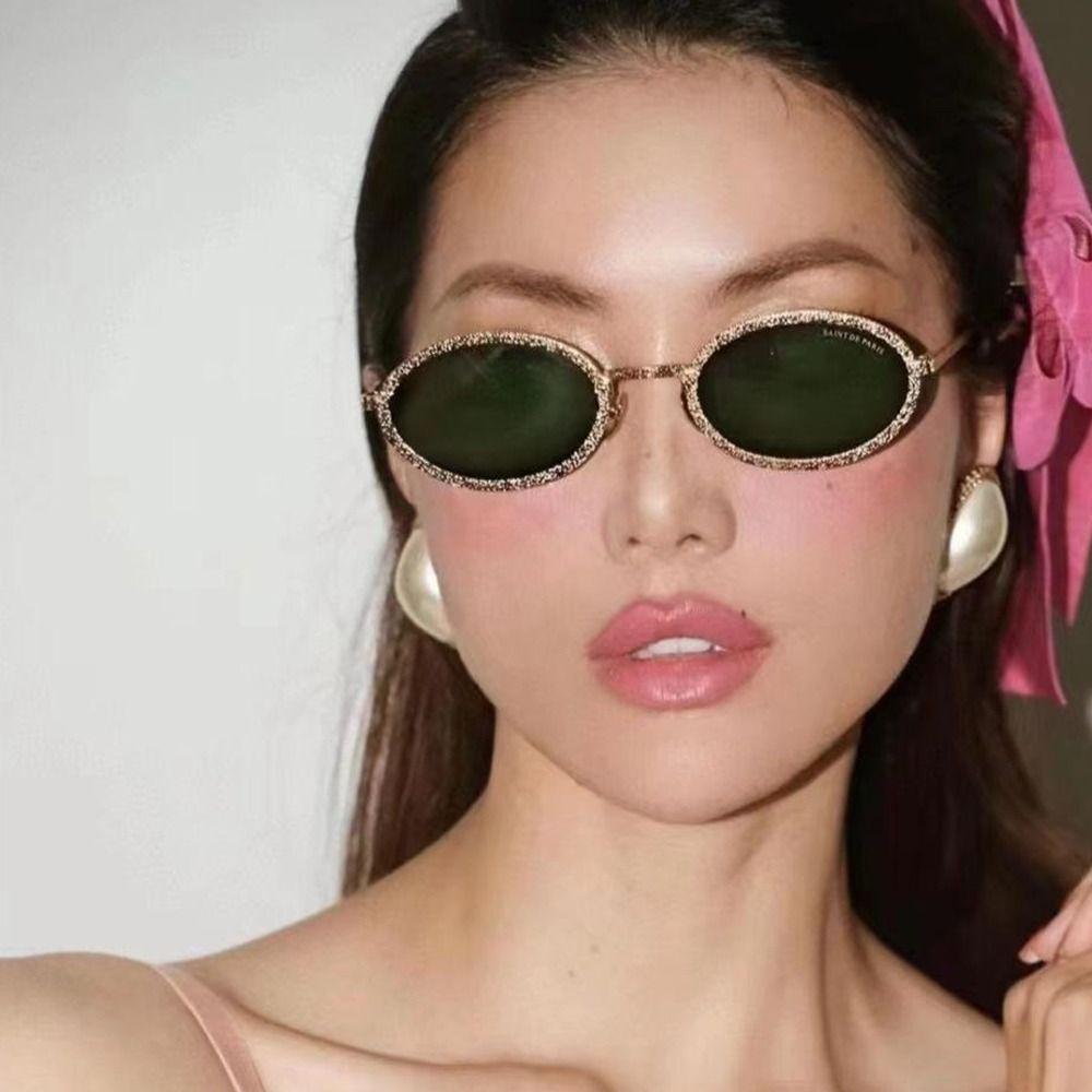 

Oval Embossed Metal Frame Sun Glasses Hip-Hop UV Protection Eyewear Fashion Punk Shades Unisex Silver-Silver