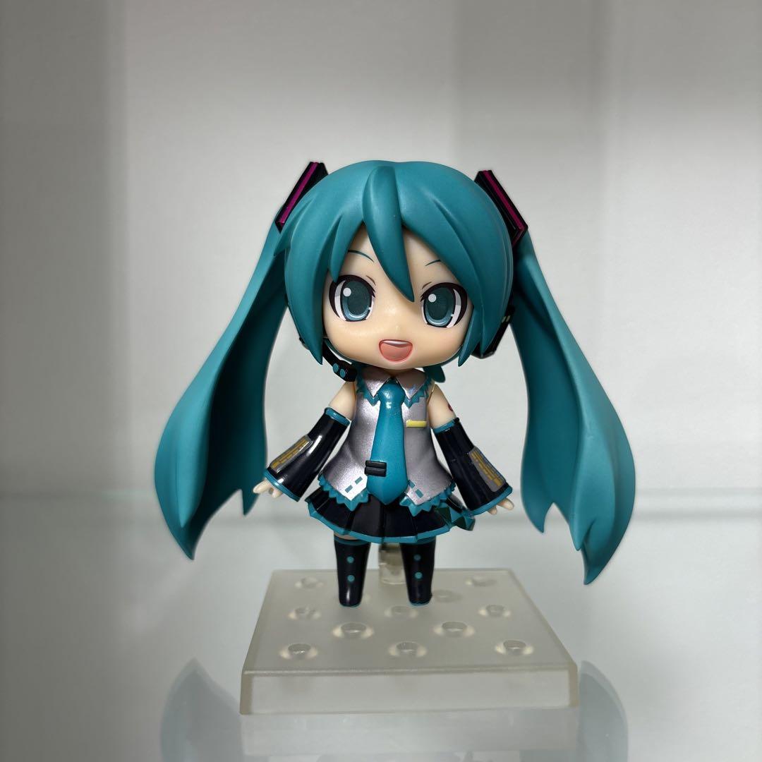 

[USED] Hatsune Miku Nendoroid 2.0