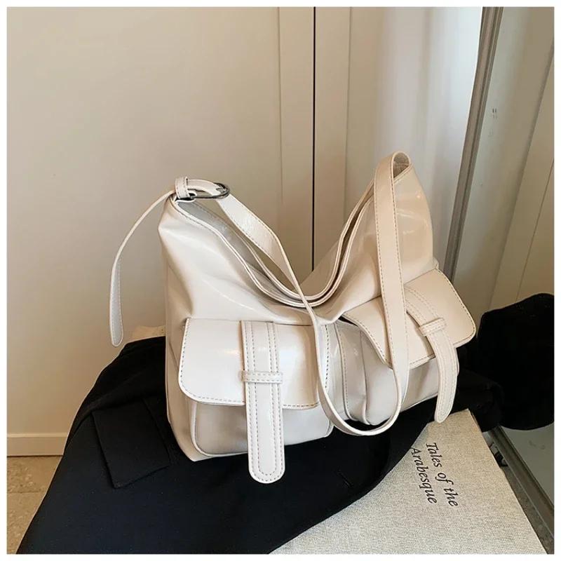 Solid Soft Interior Compartment Shoulder Bags Large Capacity Sewing Line Hot Sale Women's Zipper PU Women's Bags