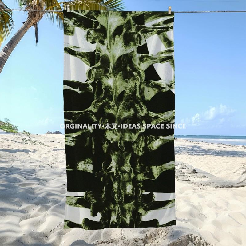 Skull Spine Gothic Beach Towel Patterned Sunscreen And Windproof Suitable For Swimming Pool Camping Travel