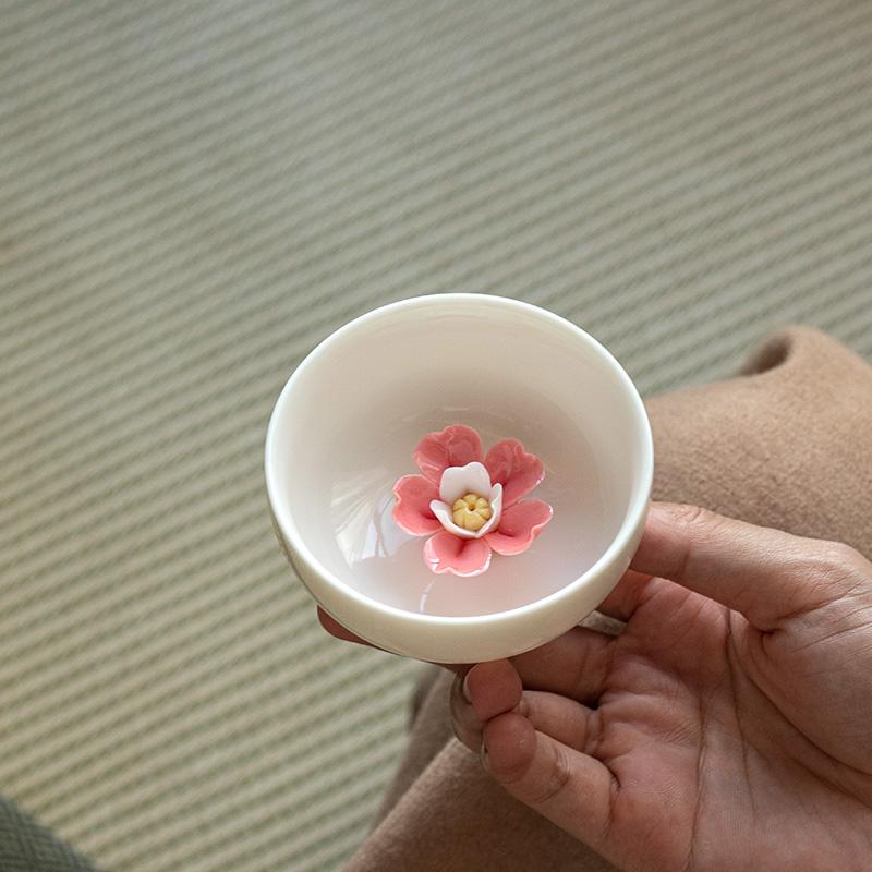 Sheep Fat Jade Porcelain Handmade Pinch Flower Cup White Porcelain Master Cup Girls Single Cup Ceramic Ladies Kung Fu Teacup