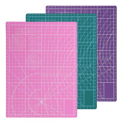 3 ks PVC A4 řezací podložka Oboustranná s mřížkovými linkami Multifunkční pro školu, kancelář, malování, rytí