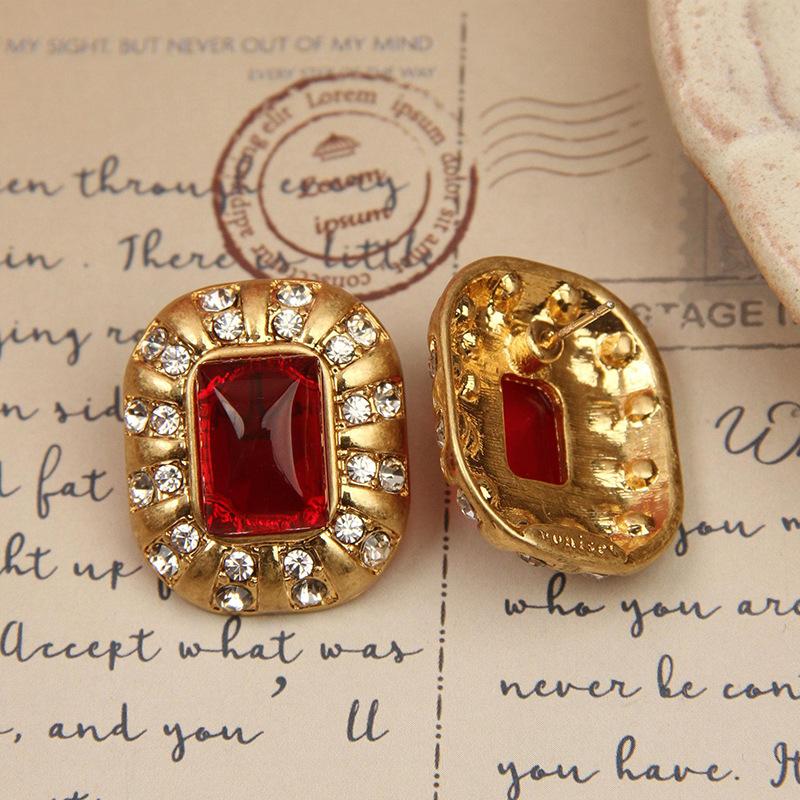Square Oval Stud Earrings Niche Retro Personalized Earrings Light Luxury High-end Temperament Earrings