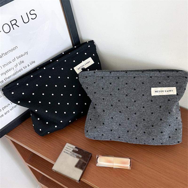 Large Capacity Jacquard Polka Dot Makeup Bag for Women, Fashion Travel Toiletry Pouch, Elegant Cute Cosmetic Organizer
