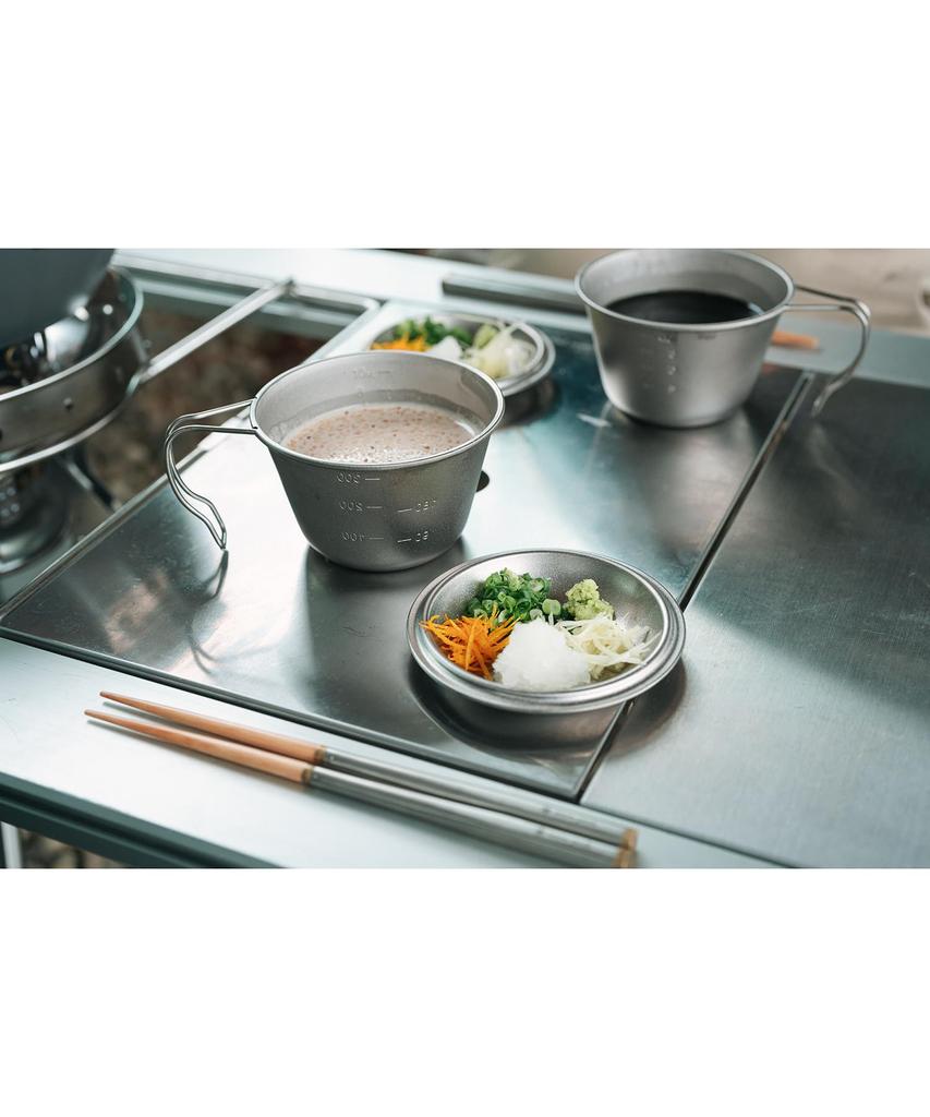 Snow Peak Caneca Sierra de Titânio Profunda com Tampa Leve de Aço Inoxidável, Perfeita para Atividades ao Ar Livre, E-314R, Aço, Medição, Churrasco, Acampamento,