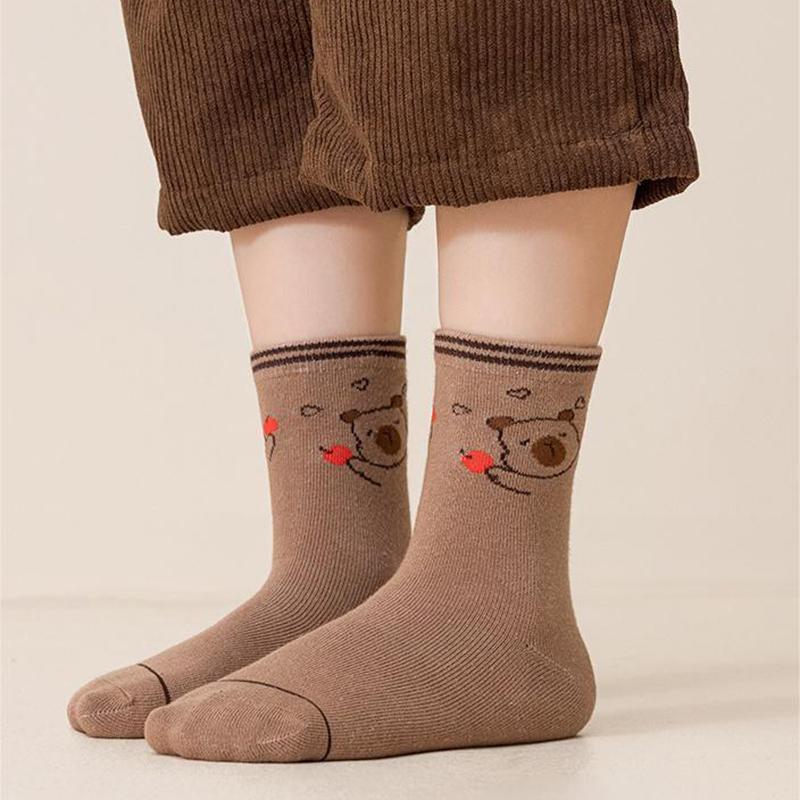 5Pairs Cartoon Capybara Print Mid-Tube Socks Breathable Soft Casual Socks Unisex Autumn Winter Coffee Keep Warm Mid-Tube Socks