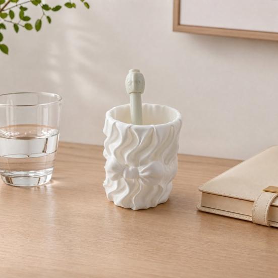 huaqianguhh Silk Texture Pen Holder, 3D Printed Desk Organizer for Brushes Stationery And Makeup Brushes, Ribbon Design Large Capacity Pencil