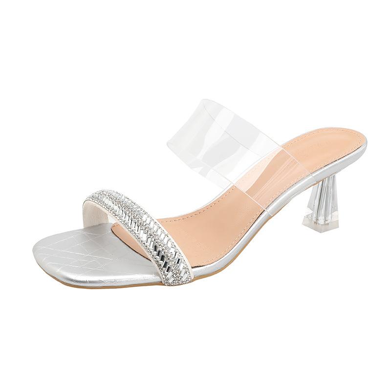 

Однотонные тапочки на высоком каблуке для женской летней верхней одежды, мода 2025 года, новые стильные тапочки с квадратной головкой и прозрачными кристаллами на тонком каблуке 40 серебряный