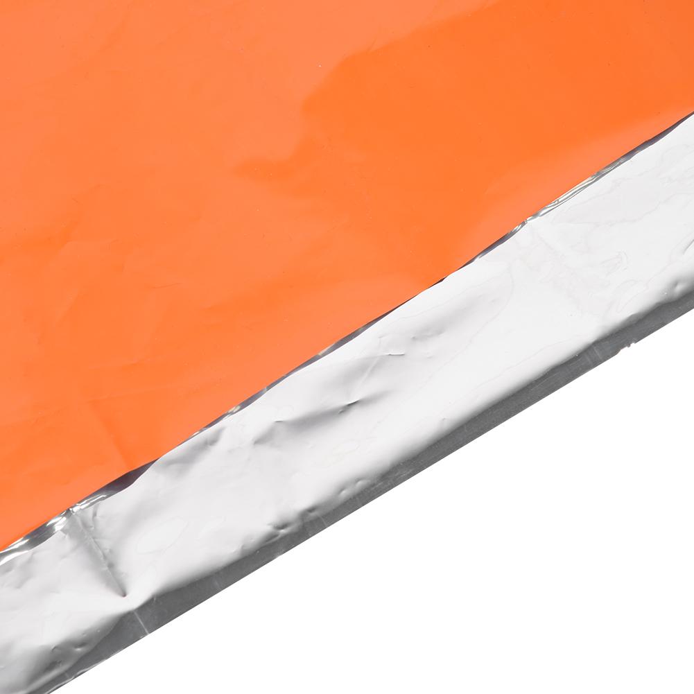 Tragbarer Notfallschlafsack für den Außenbereich, hält warm, feuchtigkeitsbeständig, reflektierende Campingmatte, Orange