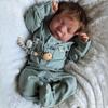 19 hüvelykes élethű Bebe Reborn babák, Levi csukott szemekkel, 3D-s festett bőrű, újszülött figurás játékok gyerekeknek, születésnapi meglepetés ajándék