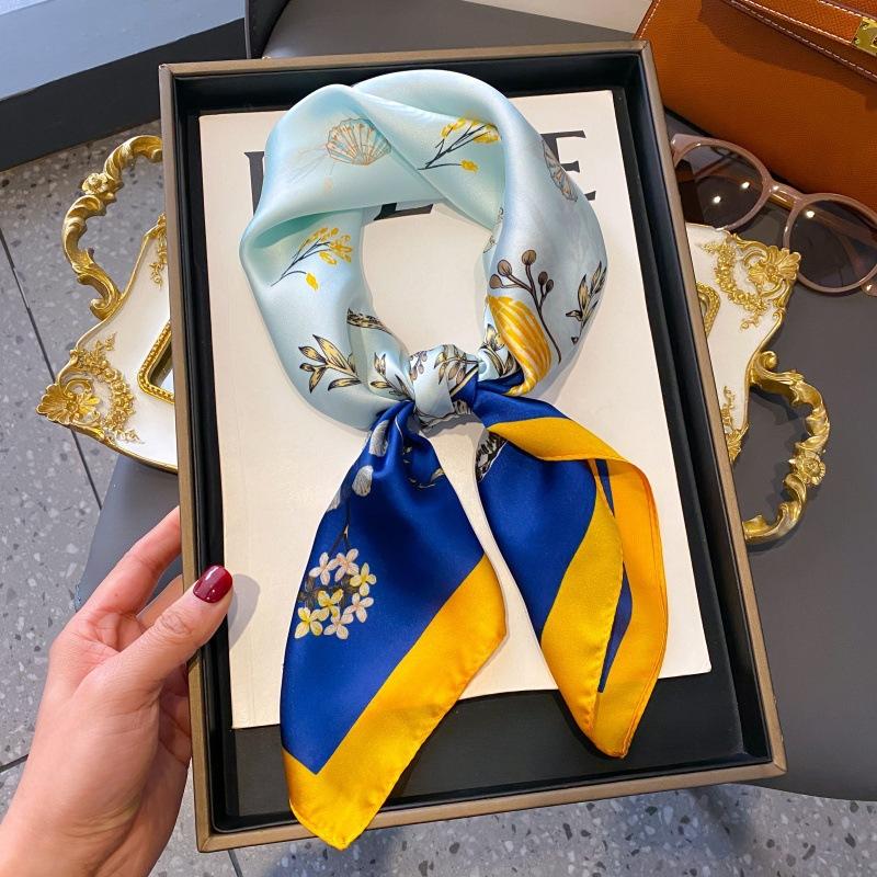 New silk scarf women's fashion versatile high-end small square scarf Korean version neck protection scarf spring and autumn retro scarf tied bag