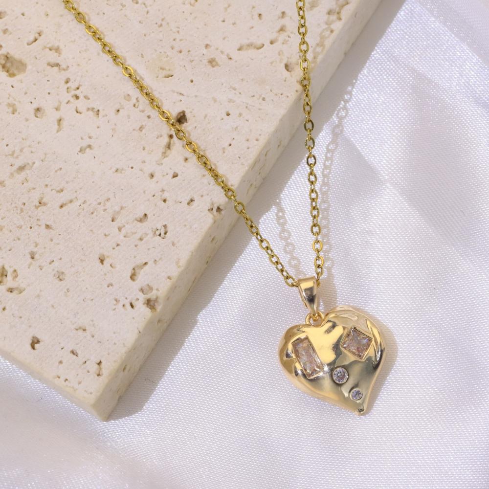 Fashion Heart Shape Pendant Necklaces for Women Zirconia Necklace Wedding Party Jewelry Accessories