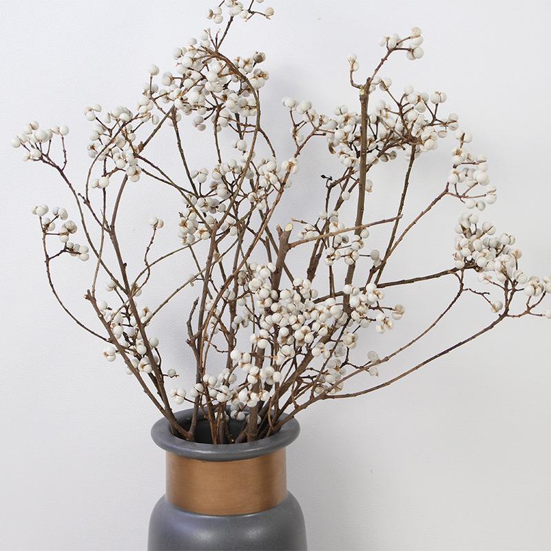 Nordic Floral Arrangement: Little White Dried Fruit Flowers