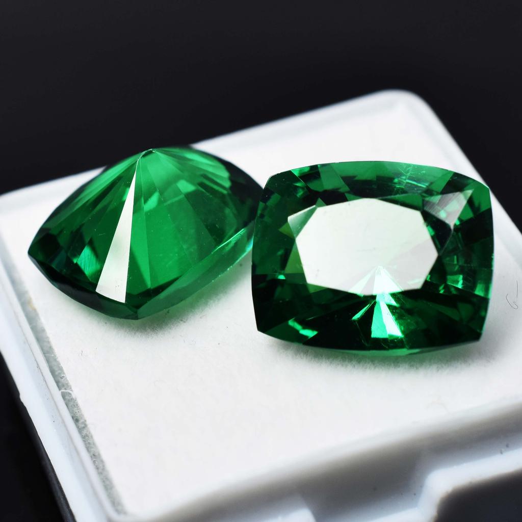 Natural Garnet Cushion Cut Green 15.11 Ct Loose Gemstone Pair For Ring