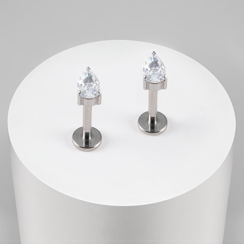 Titanio G23 ASTM F136 Lágrima Gota de Agua CZ Rosca Interna Stud para Labret Tragus Monroe Cartílago Hélice Piercing de Oreja