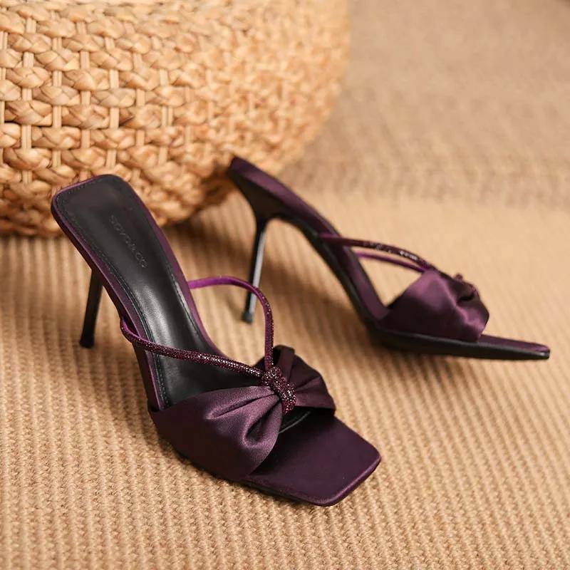 Fashion Elegant Bow Crystal Narrow Band Design Slippers Women Leopard Print Square Toe Brand Slide Sandals Fashion Banquet Dress Shoes