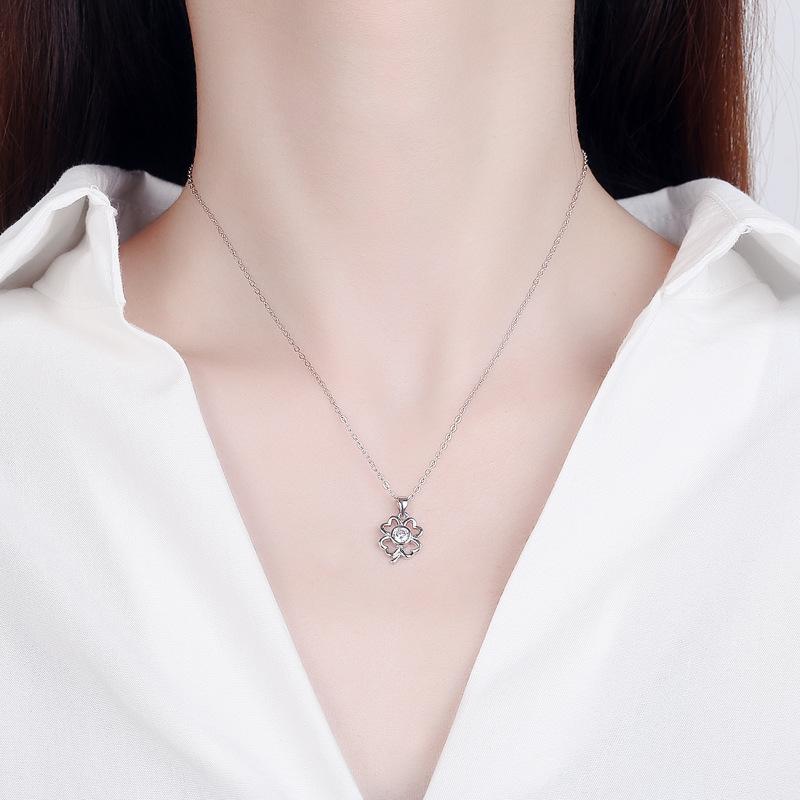 Biżuteria S925 Srebro Sterling Diament Czterolistna Koniczyna Wisiorek Koreański Styl Prosta Uniwersalna Biżuteria Damska