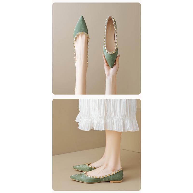 Spetsiga damskor platta sommarskor fransk temperament grund mun nitar milda kvällsskor