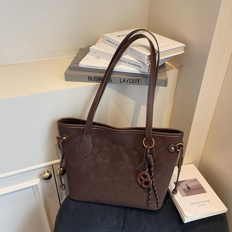 New Fashion Commuter Retro Shoulder Bag Armpit Bag Casual Tote Bag Personalized Trend Handbag