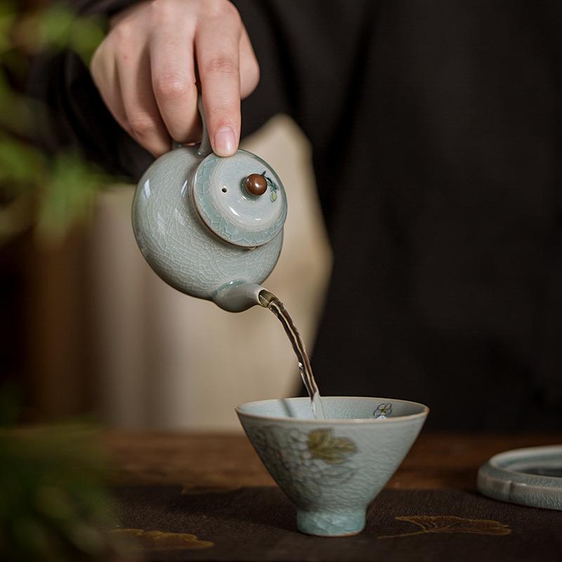 85ml Handmade Boutique Borneol Glazed Ceramic Teapot Pure Hand-painted Lotus Art Pot With Filter Household Kung Fu Teaware Set