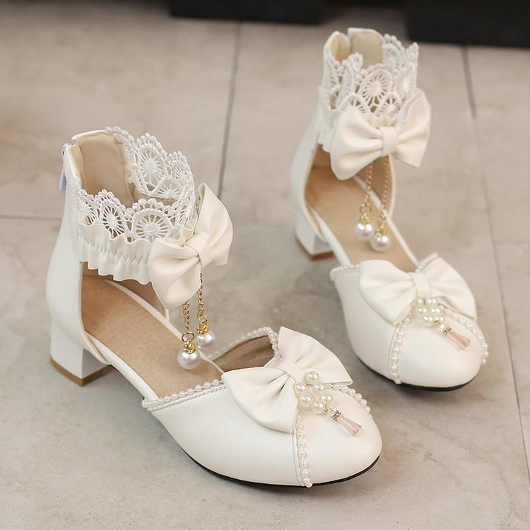 Neue chinesische Mädchenschuhe mit niedrigem Absatz, Baotou, cooler Stiefel im nationalen Stil, Schleife, süße Spitze Loli COS Hanfu Damenschuhe