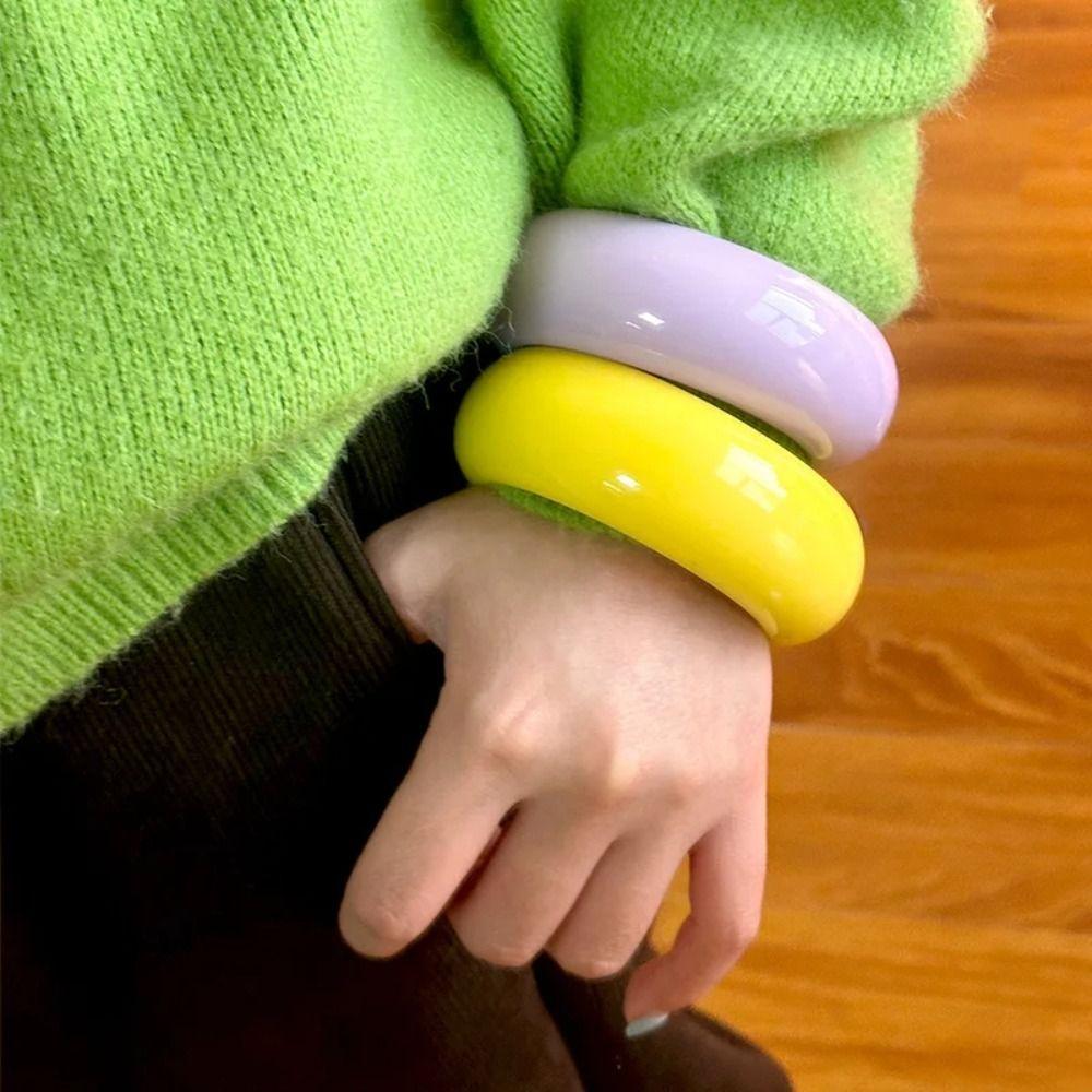 Bohemian Round Wide Bracelet Europe American Style Retro  Hand Ring Unique Acrylic Bangle  Women