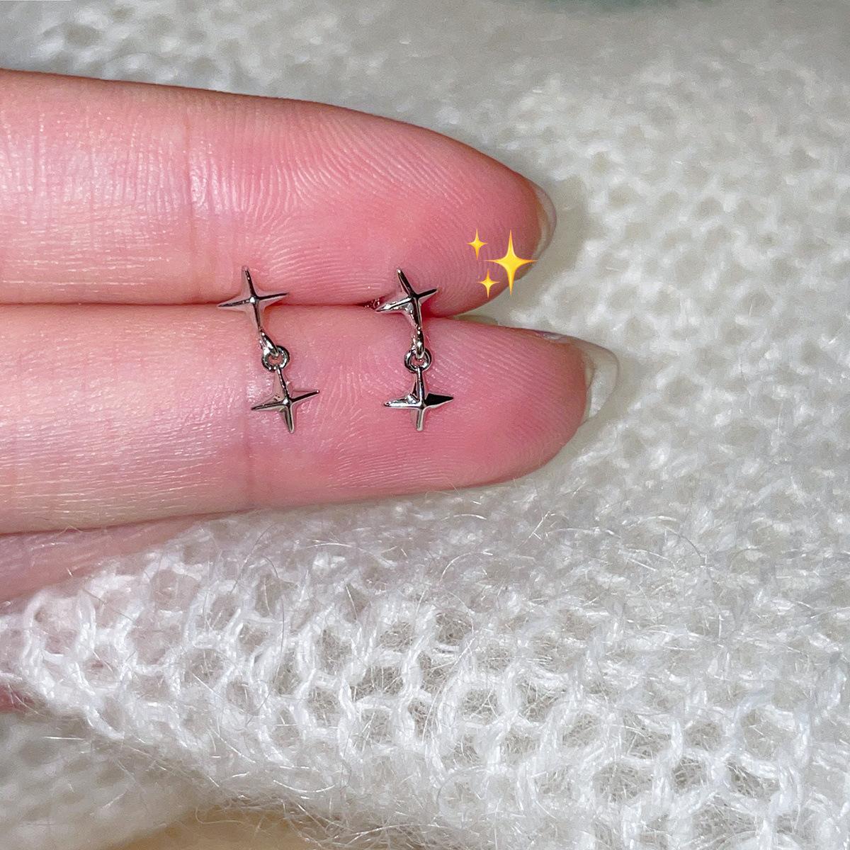 

Серьги-пусеты из серебра 925 пробы в виде тетрагональной звезды, женские, с индивидуальностью, нишевые, высококлассные, гвоздики для пирсинга ушной раковины, серьги в стиле легкой роскоши и холодного ветра 925 silver needle
